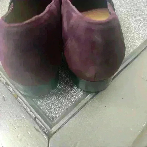 Clarks Burgundy Suede Low Heel Loafers - Picture 5 of 8